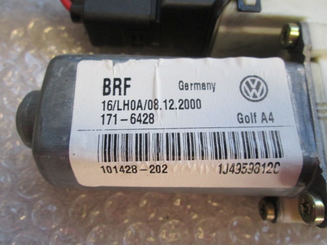 MOTORCEK ELEKTRICNEGA POMIKA ZADNJEGA STEKLA  OEM N. 1J4959812C013 ORIGINAL REZERVNI DEL VOLKSWAGEN GOLF IV 1J1 1E7 1J5 MK4 BER/SW (1998 - 2004) DIESEL LETNIK 2002