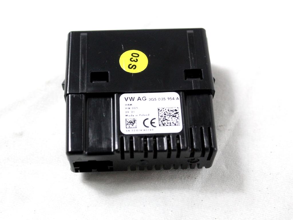 USB / AUX OEM N. 3G5035954A ORIGINAL REZERVNI DEL CUPRA FORMENTOR KM7 (DAL 2020) DIESEL LETNIK 2021