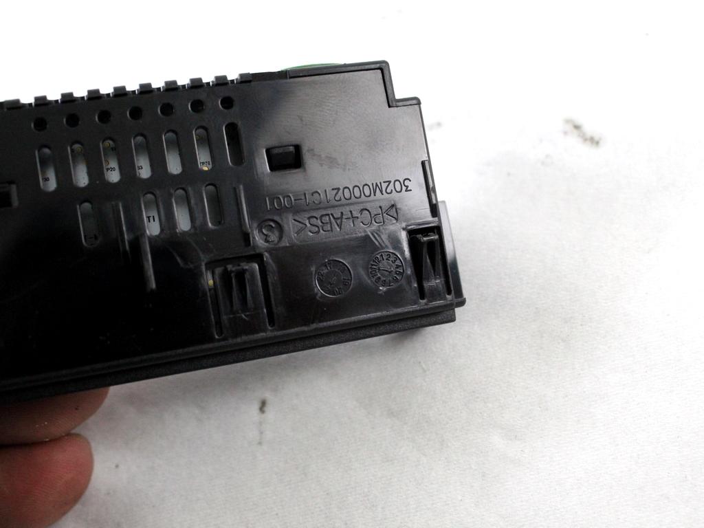 USB / AUX OEM N. 5NA035736 ORIGINAL REZERVNI DEL CUPRA FORMENTOR KM7 (DAL 2020) DIESEL LETNIK 2021