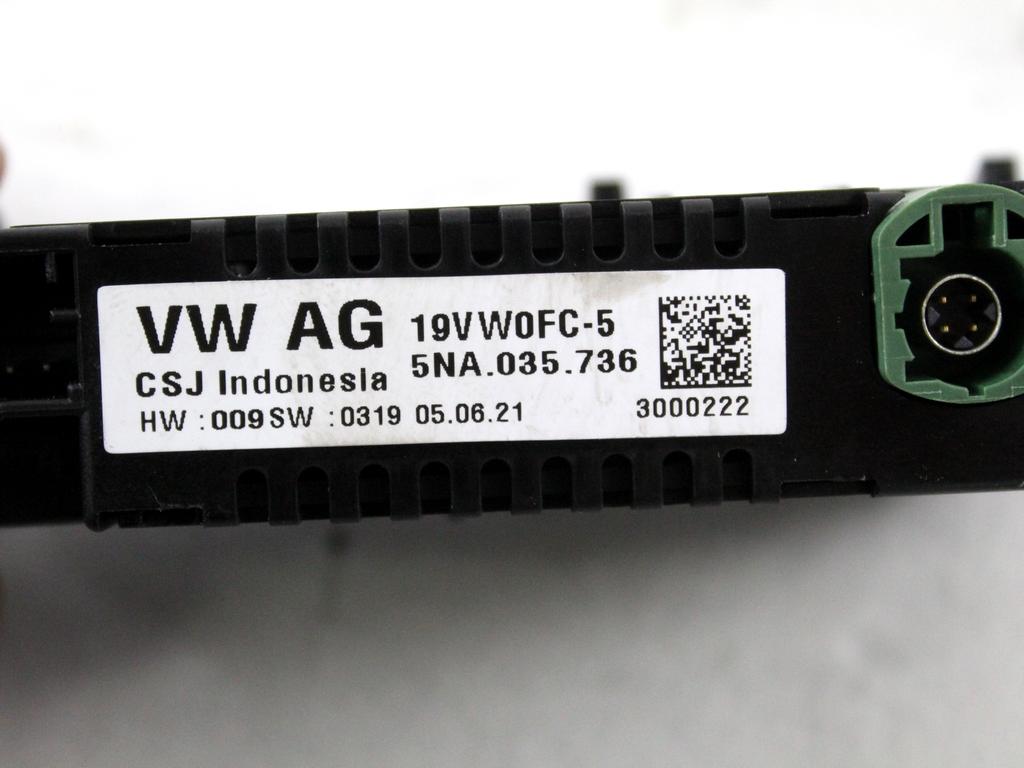 USB / AUX OEM N. 5NA035736 ORIGINAL REZERVNI DEL CUPRA FORMENTOR KM7 (DAL 2020) DIESEL LETNIK 2021