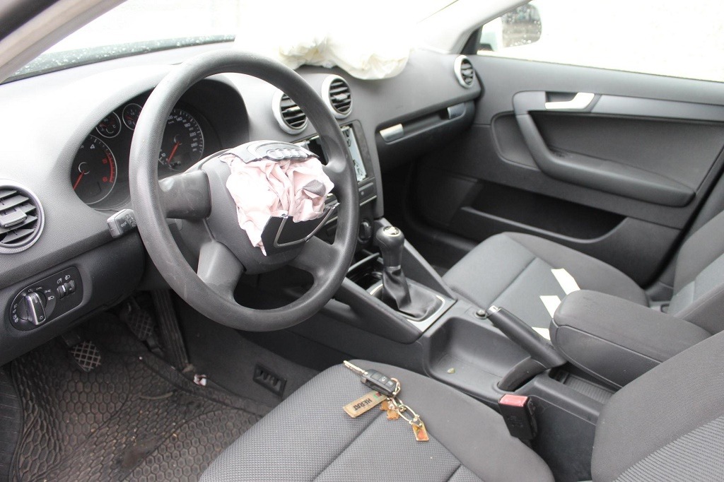 AUDI A3 1.6 D 66KW 5M 5P (2010) RICAMBIO USATO 