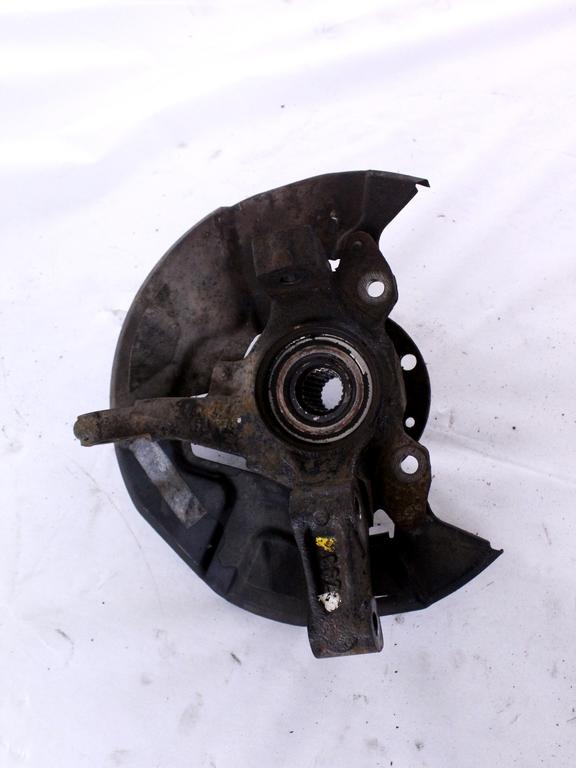 VRTLJIVI LEZAJ DESNO / PESTO KOLESA Z LEZAJEM SPREDAJ OEM N. 51721617 ORIGINAL REZERVNI DEL FIAT DOBLO 223 MK1 (2000 - 2004) DIESEL LETNIK 2001