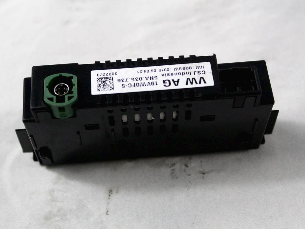 USB / AUX OEM N. 5NA035736 ORIGINAL REZERVNI DEL VOLKSWAGEN GOLF VIII CD1 MK8 (DAL 2019)DIESEL LETNIK 2021