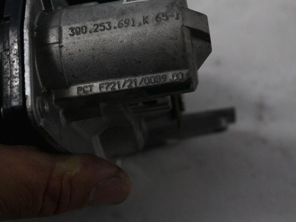 LOPUTA AKTUATORJA OEM N. 3Q0253691K ORIGINAL REZERVNI DEL VOLKSWAGEN GOLF VIII CD1 MK8 (DAL 2019)DIESEL LETNIK 2021