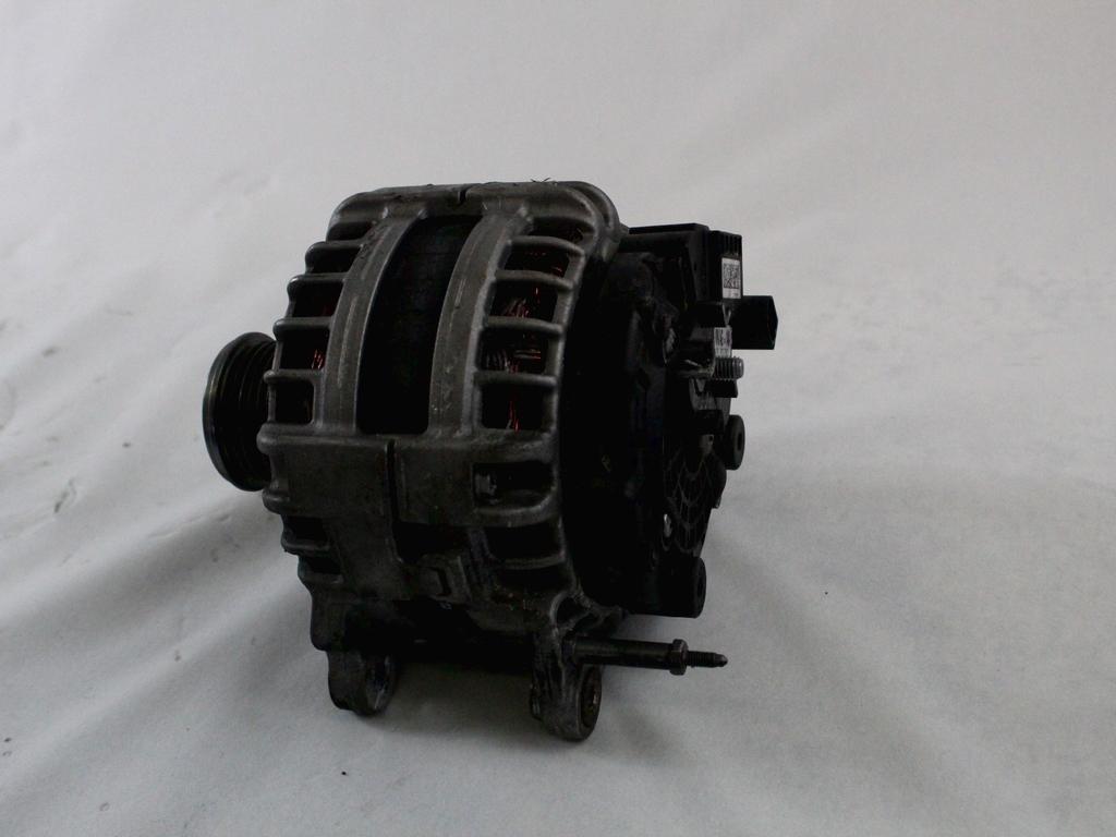 ALTERNATOR OEM N. 05L903026J ORIGINAL REZERVNI DEL VOLKSWAGEN GOLF VIII CD1 MK8 (DAL 2019)DIESEL LETNIK 2021