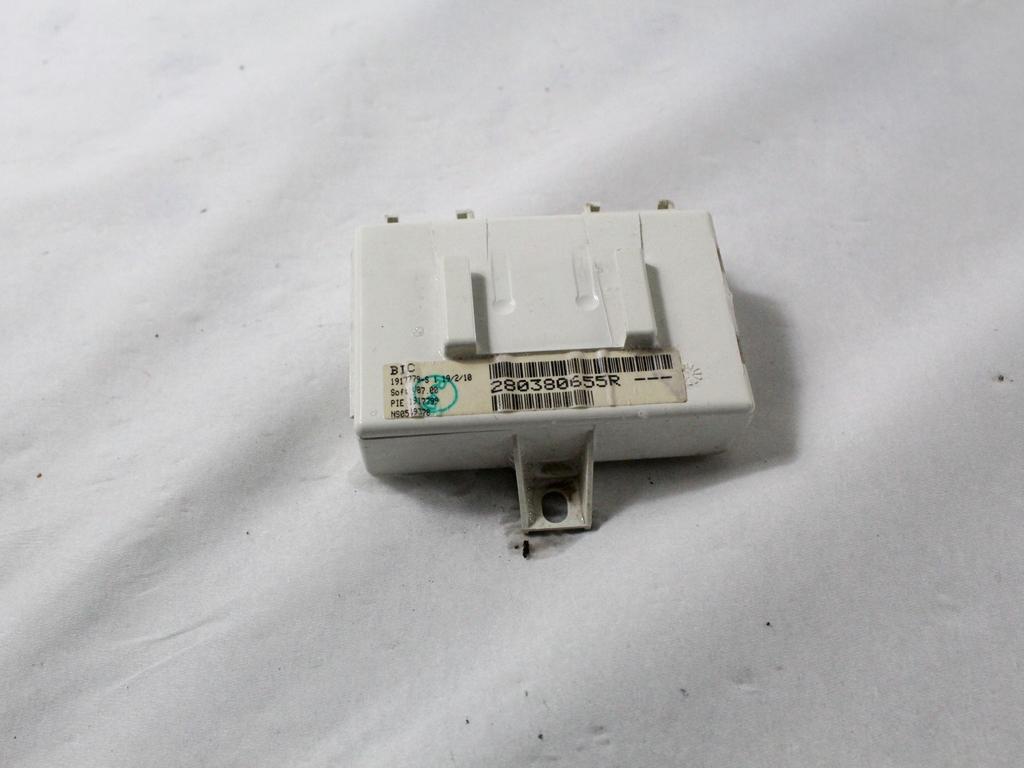 KRMILNA ENOTA NAVIGACIJSKE ENOTE OEM N. 280380655R ORIGINAL REZERVNI DEL RENAULT MEGANE MK3 BZ0/1 B3 DZ0/1 KZ0/1 BER/SPORTOUR/ESTATE (2009 - 2015) DIESEL LETNIK 2010