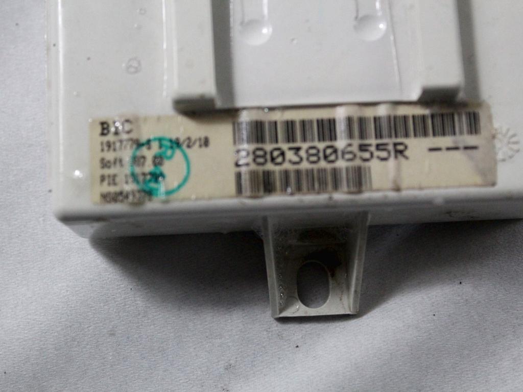 KRMILNA ENOTA NAVIGACIJSKE ENOTE OEM N. 280380655R ORIGINAL REZERVNI DEL RENAULT MEGANE MK3 BZ0/1 B3 DZ0/1 KZ0/1 BER/SPORTOUR/ESTATE (2009 - 2015) DIESEL LETNIK 2010