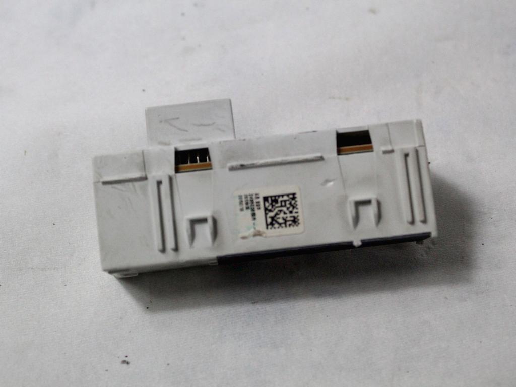 KRMILNA ENOTA NAVIGACIJSKE ENOTE OEM N. 248803859R ORIGINAL REZERVNI DEL RENAULT MEGANE MK3 BZ0/1 B3 DZ0/1 KZ0/1 BER/SPORTOUR/ESTATE (2009 - 2015) DIESEL LETNIK 2010