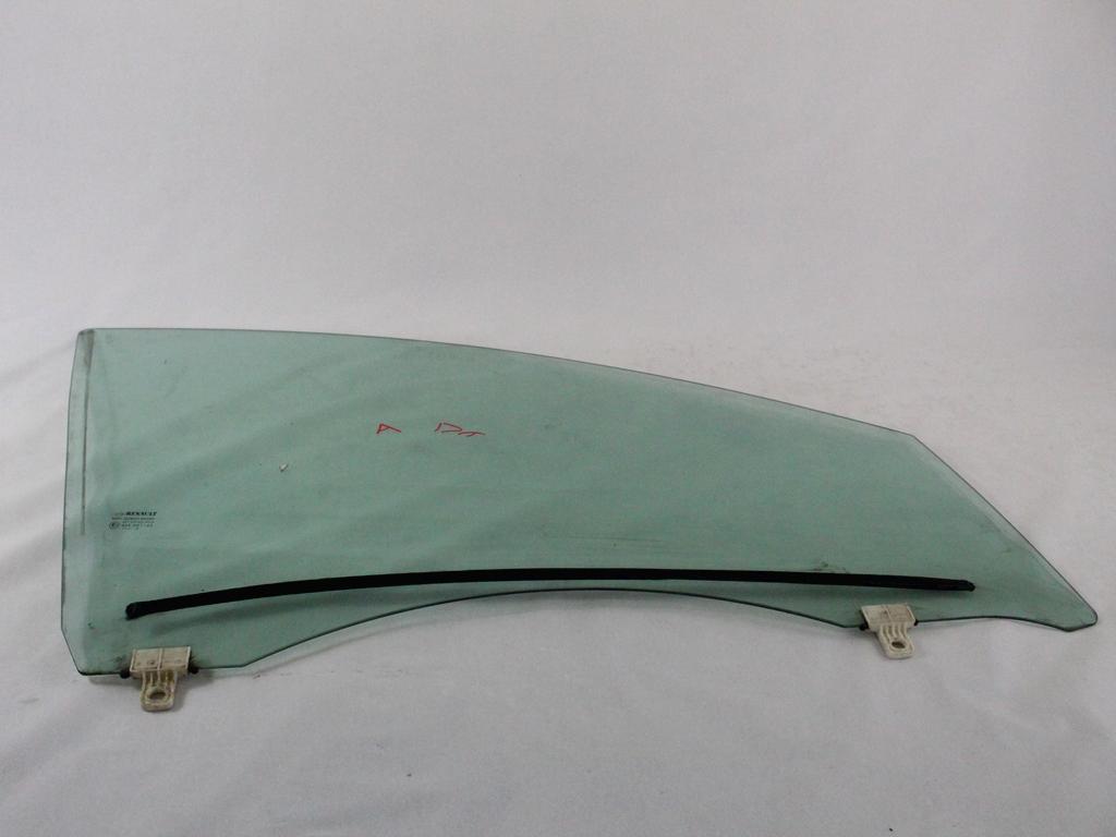 STEKLO SPREDNJIH DESNIH VRAT OEM N. 803007357R ORIGINAL REZERVNI DEL RENAULT MEGANE MK3 BZ0/1 B3 DZ0/1 KZ0/1 BER/SPORTOUR/ESTATE (2009 - 2015) DIESEL LETNIK 2010