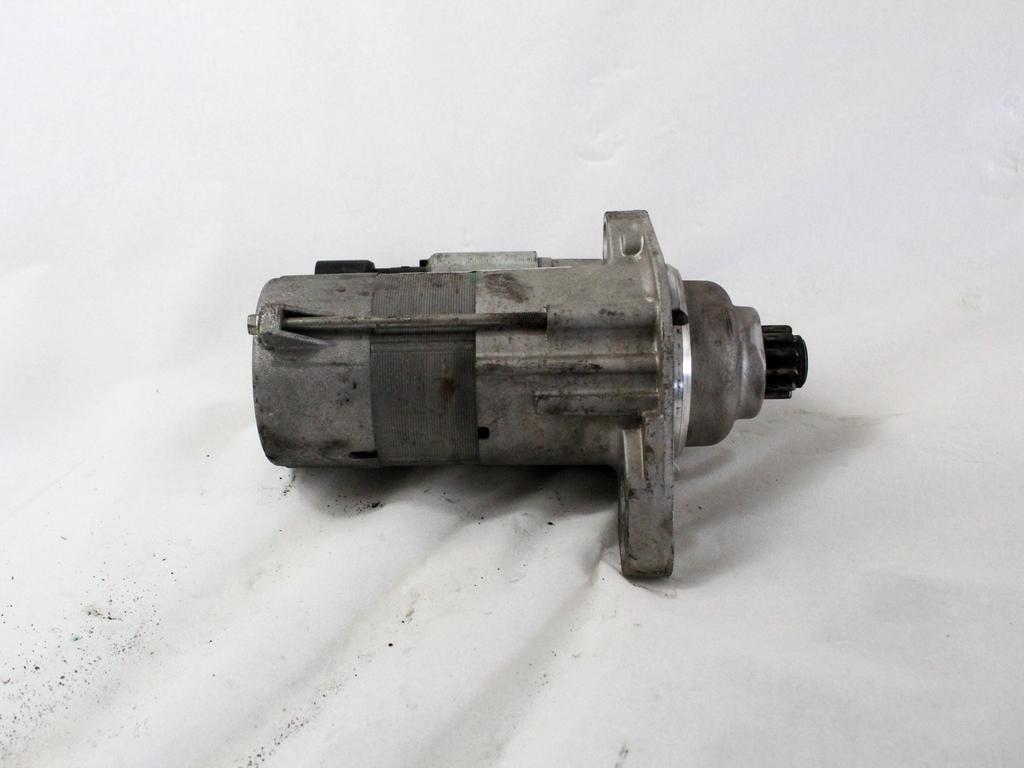 ZAGANJAC MOTORJA  OEM N. 02Z911023P ORIGINAL REZERVNI DEL AUDI A3 MK2R 8P 8PA 8P1 8P7 (2008 - 2012)DIESEL LETNIK 2010