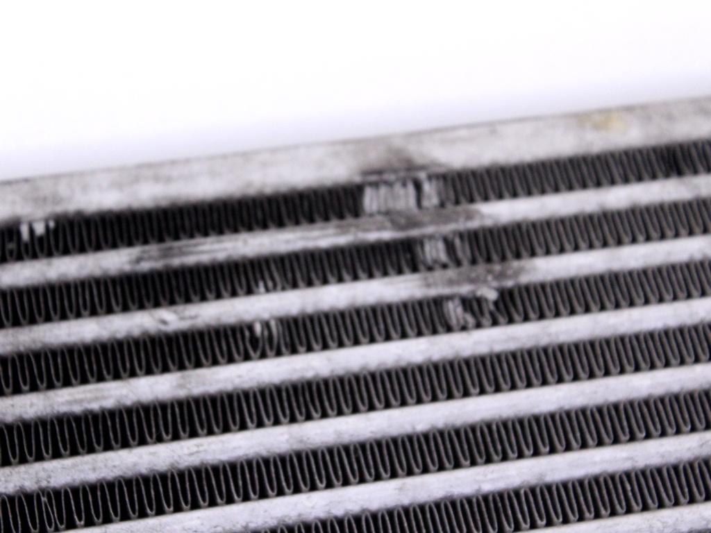 HLADILNIK INTERCOOLER OEM N. 50507299 ORIGINAL REZERVNI DEL ALFA ROMEO 159 939 BER/SW (2005 - 2013) DIESEL LETNIK 2008