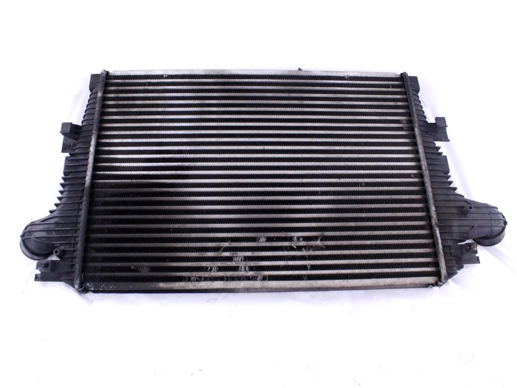 HLADILNIK INTERCOOLER OEM N. 50507299 ORIGINAL REZERVNI DEL ALFA ROMEO 159 939 BER/SW (2005 - 2013) DIESEL LETNIK 2008