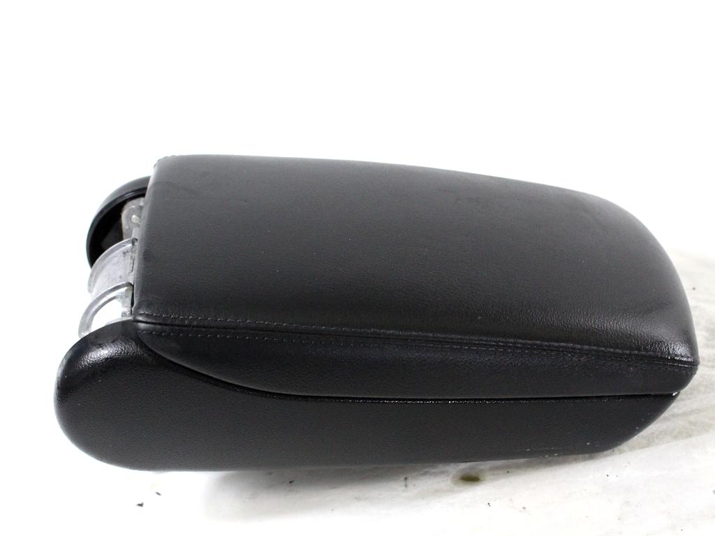 SREDINSKA KONZOLA OEM N. 4F0864114 ORIGINAL REZERVNI DEL AUDI A6 C6 R 4F2 4FH 4F5 BER/SW/ALLROAD (10/2008 - 2011) DIESEL LETNIK 2009