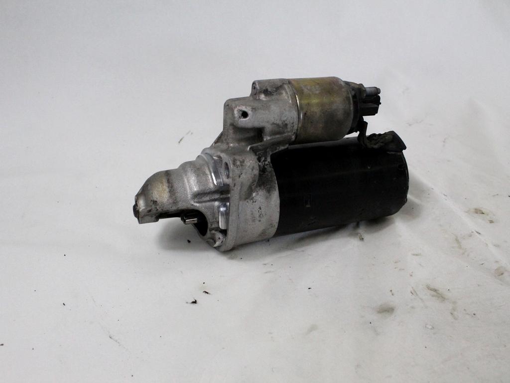 ZAGANJAC MOTORJA  OEM N. 059911024G ORIGINAL REZERVNI DEL AUDI A6 C6 R 4F2 4FH 4F5 BER/SW/ALLROAD (10/2008 - 2011) DIESEL LETNIK 2009