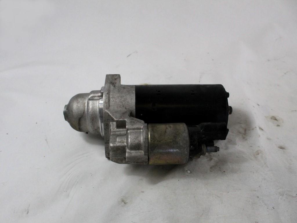 ZAGANJAC MOTORJA  OEM N. 059911024G ORIGINAL REZERVNI DEL AUDI A6 C6 R 4F2 4FH 4F5 BER/SW/ALLROAD (10/2008 - 2011) DIESEL LETNIK 2009