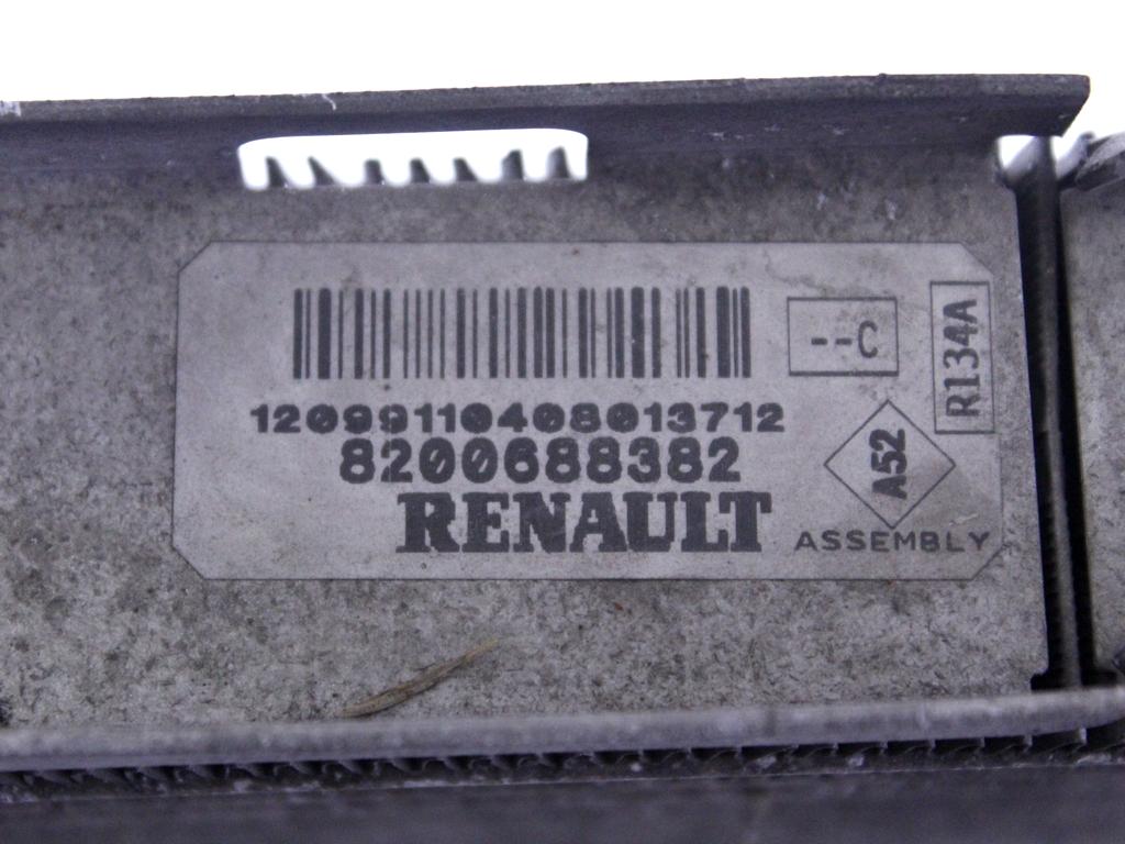 RADIATOR VODE OEM N. 8200688382 ORIGINAL REZERVNI DEL RENAULT CLIO BR0//1 CR0/1 KR0/1 MK3 (2005 - 05/2009) BENZINA LETNIK 2009