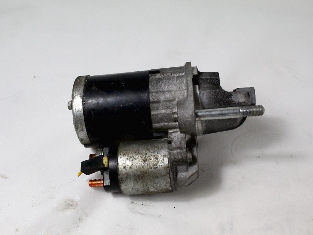 ZAGANJAC MOTORJA  OEM N. 3110063J10 ORIGINAL REZERVNI DEL SUZUKI SX4 EY GY R (2009-2014)BENZINA LETNIK 2011