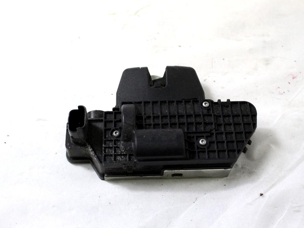 ZAKLEPANJE PRTLJA?NIH VRAT  OEM N. 9684648680 ORIGINAL REZERVNI DEL DS DS3 (2015 - 2019)DIESEL LETNIK 2017