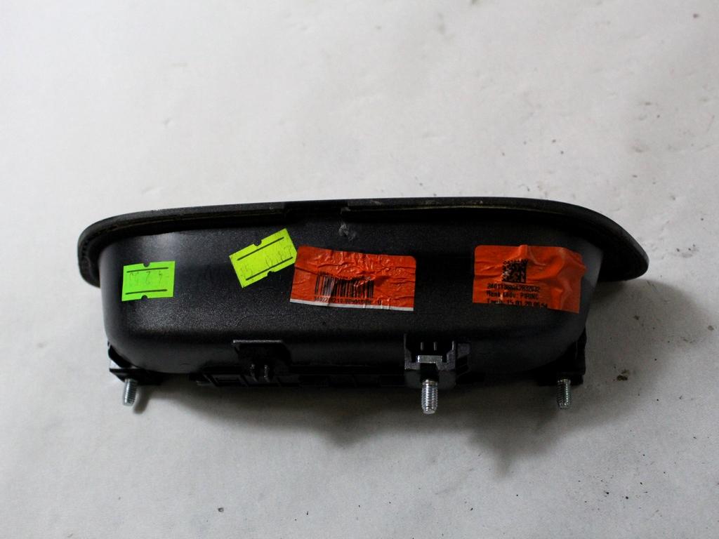 MOUNTING DELI, ZADNJI POKROV OEM N. 81820K7000 ORIGINAL REZERVNI DEL HYUNDAI I10 AC3 MK3 (DAL 2019)BENZINA LETNIK 2020