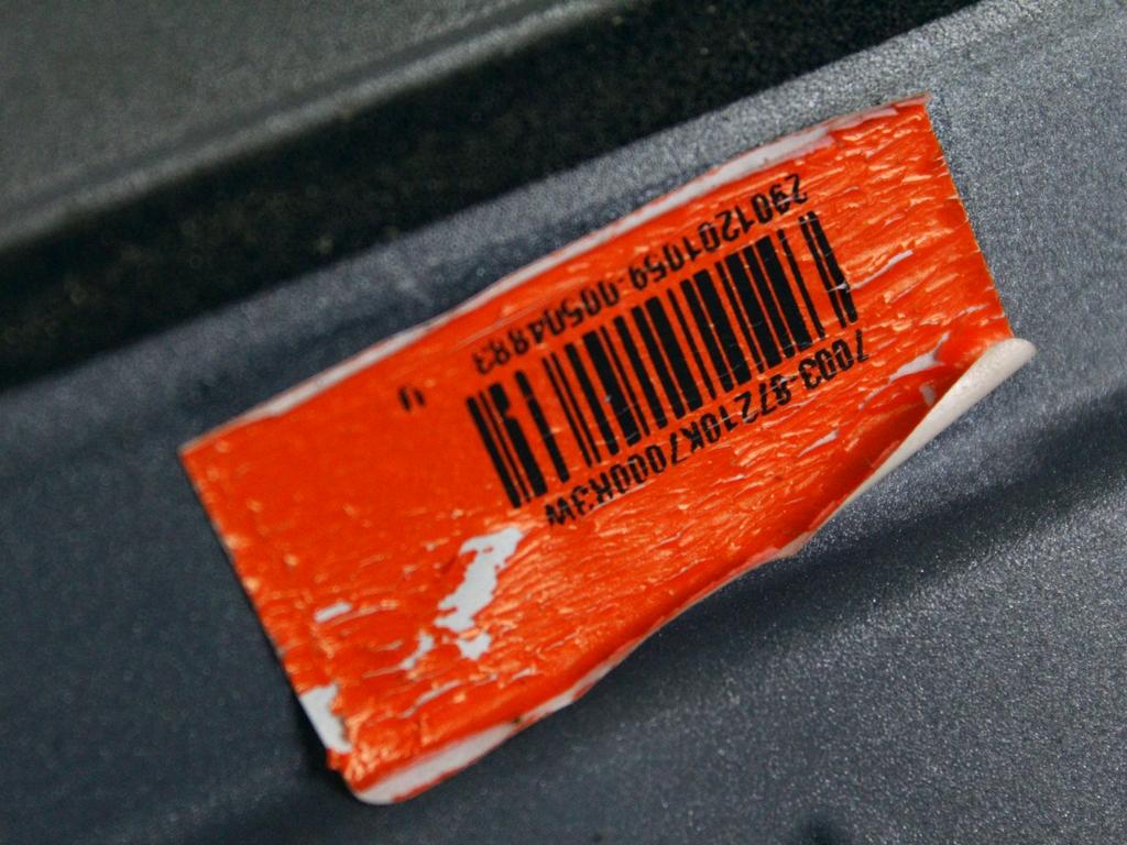 ZADNJI SPOJLER OEM N. 87210K7010 ORIGINAL REZERVNI DEL HYUNDAI I10 AC3 MK3 (DAL 2019)BENZINA LETNIK 2020
