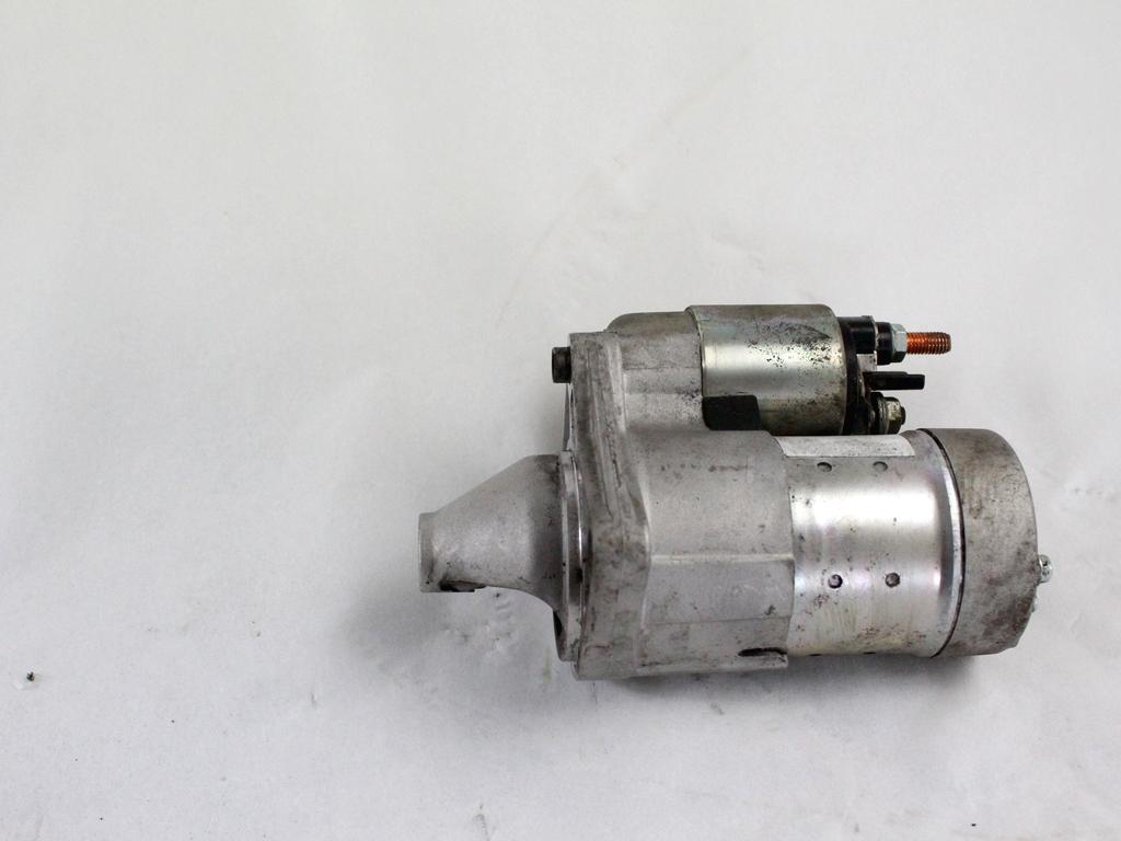 ZAGANJAC MOTORJA  OEM N. 51890632 ORIGINAL REZERVNI DEL FIAT PUNTO 199 MK3 (2011 - 2017)BENZINA/METANO LETNIK 2015