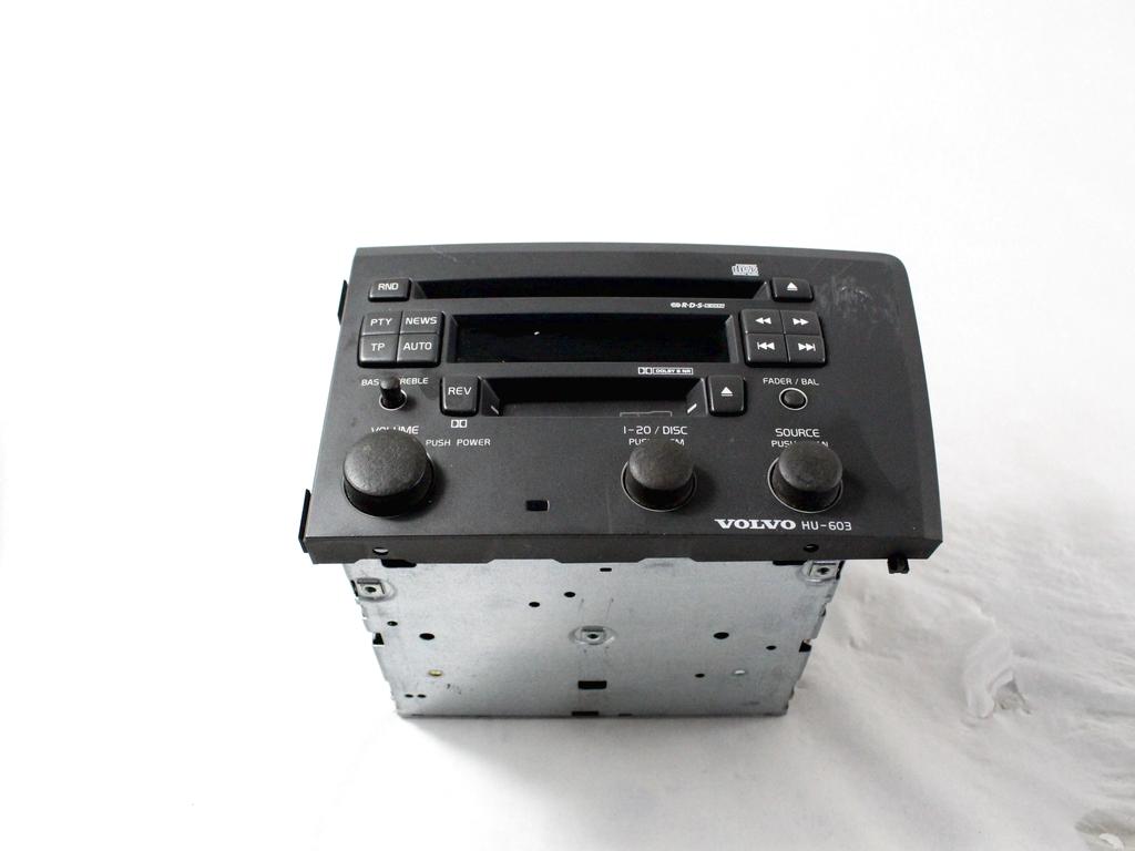 RADIO CD / OJACEVALNIK / IMETNIK HIFI OEM N. 9452057 ORIGINAL REZERVNI DEL VOLVO V70 MK2 285 (2000 - 2007) DIESEL LETNIK 2000