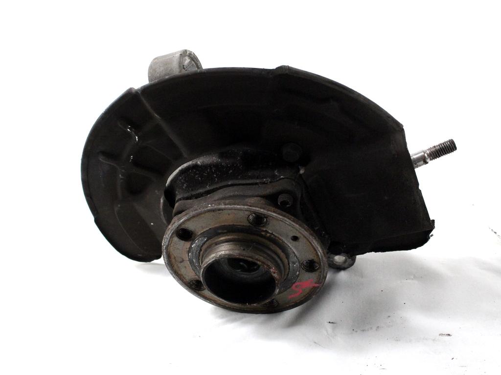 LEVI VRTLJIVI LEZAJ / PESTO KOLESA Z LEZAJEM SPREDAJ OEM N. 9461943 ORIGINAL REZERVNI DEL VOLVO V70 MK2 285 (2000 - 2007) DIESEL LETNIK 2000