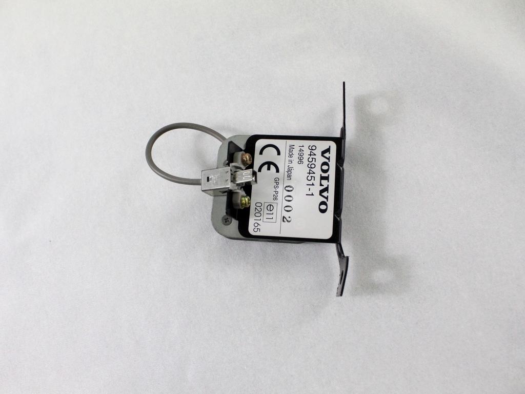 ANTENA ZA NAVIGACIJO / GPS OEM N. 9459451 ORIGINAL REZERVNI DEL VOLVO V70 MK2 285 (2000 - 2007) DIESEL LETNIK 2000