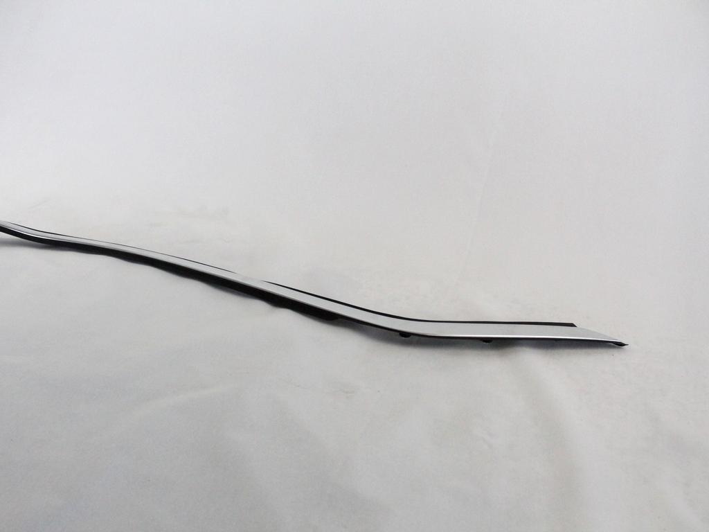 PROFILI BOCNEGA STEKLA  OEM N. 39031885 ORIGINAL REZERVNI DEL OPEL ASTRA K B16 5P/3P/SW (2015 - 2021)DIESEL LETNIK 2017