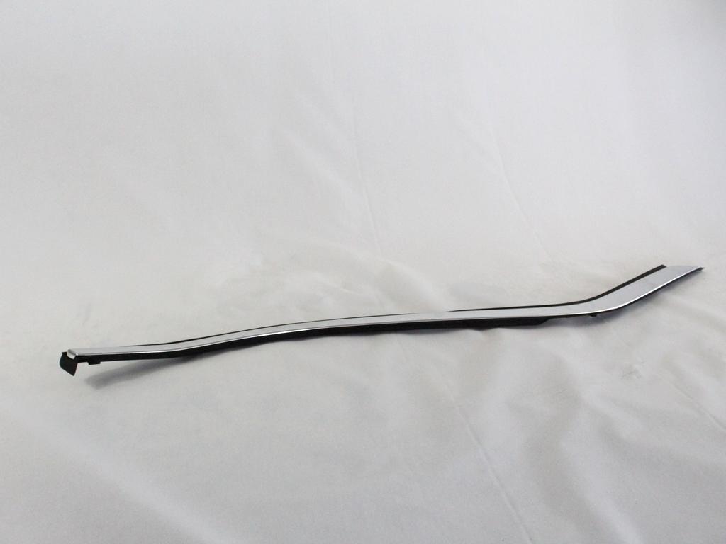 PROFILI BOCNEGA STEKLA  OEM N. 39031885 ORIGINAL REZERVNI DEL OPEL ASTRA K B16 5P/3P/SW (2015 - 2021)DIESEL LETNIK 2017