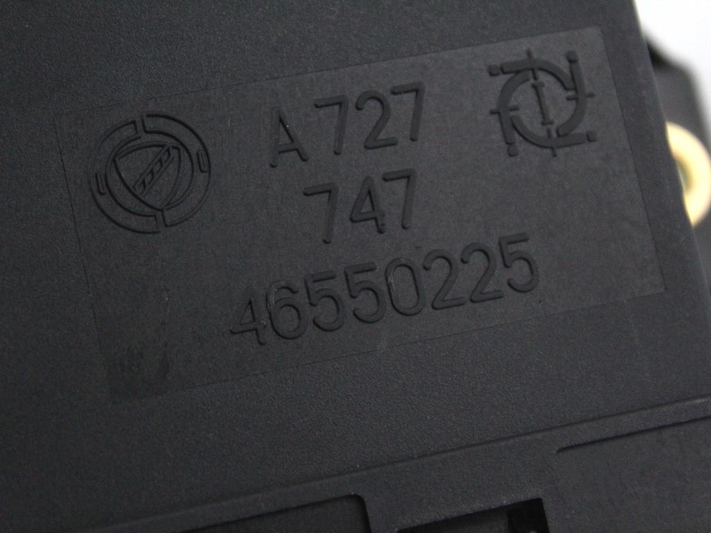 CENTRALNO ZAKLEPANJE OEM N. 46550225 ORIGINAL REZERVNI DEL FIAT BRAVA 182 (1995 - 2001) DIESEL LETNIK 2000