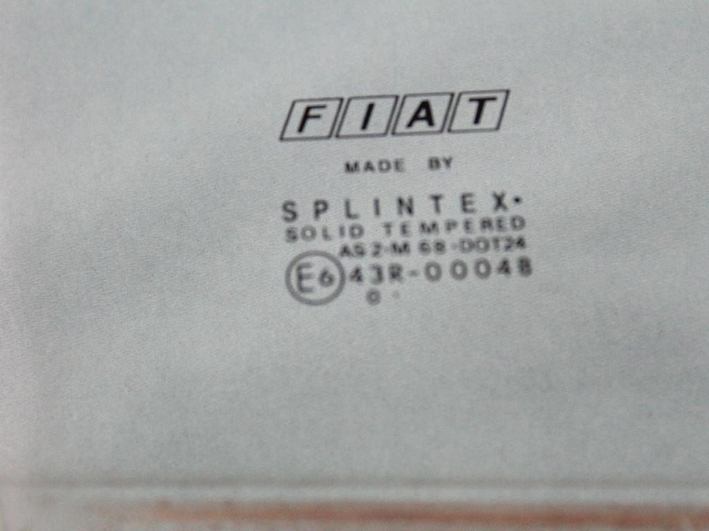 STEKLO SPREDNJIH DESNIH VRAT OEM N. 7769763 ORIGINAL REZERVNI DEL FIAT BRAVA 182 (1995 - 2001) DIESEL LETNIK 2000