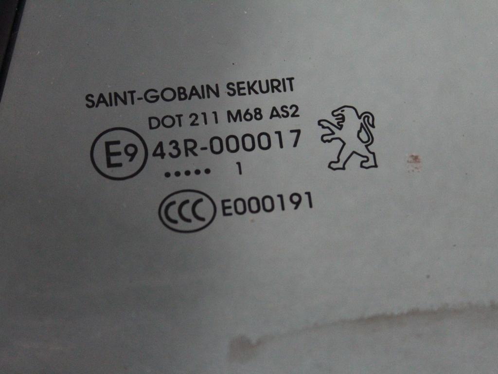 ZADNJA LEVA STEKLO OEM N. 9680223280 ORIGINAL REZERVNI DEL PEUGEOT 207 / 207 CC R WA WC WD WK (05/2009 - 2015) DIESEL LETNIK 2011