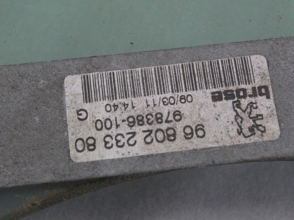 STEKLO ZADNJIH DESNIH VRAT OEM N. 9680223380 ORIGINAL REZERVNI DEL PEUGEOT 207 / 207 CC R WA WC WD WK (05/2009 - 2015) DIESEL LETNIK 2011