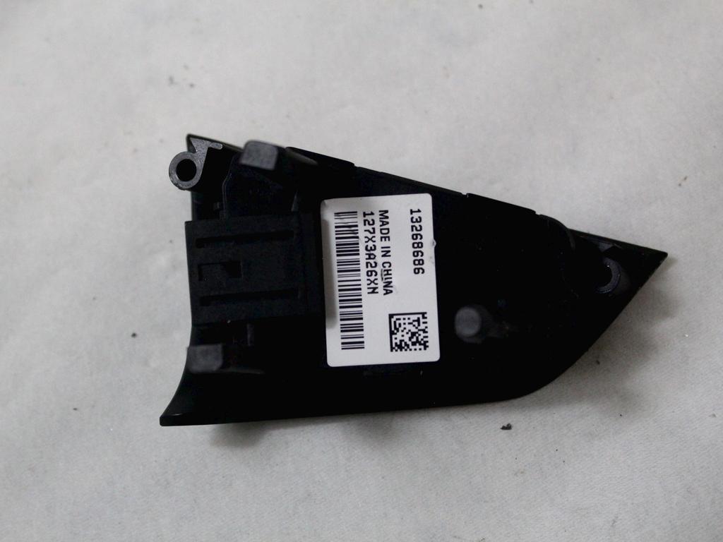 MULTIFUNKCIJSKI VOLAN OEM N. 13268686 ORIGINAL REZERVNI DEL OPEL ASTRA J P10 5P/3P/SW (2010 - 2015) DIESEL LETNIK 2014