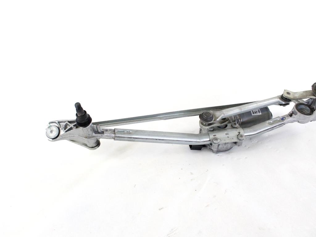 MOTORCEK PREDNJIH BRISALCEV OEM N. 6978263 ORIGINAL REZERVNI DEL BMW SERIE 3 BER/SW/COUPE/CABRIO E90/E91/E92/E93 LCI R (2009 - 2012) DIESEL LETNIK 2010