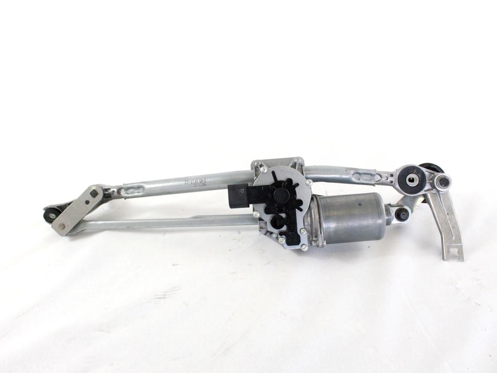 MOTORCEK PREDNJIH BRISALCEV OEM N. 6978263 ORIGINAL REZERVNI DEL BMW SERIE 3 BER/SW/COUPE/CABRIO E90/E91/E92/E93 LCI R (2009 - 2012) DIESEL LETNIK 2010