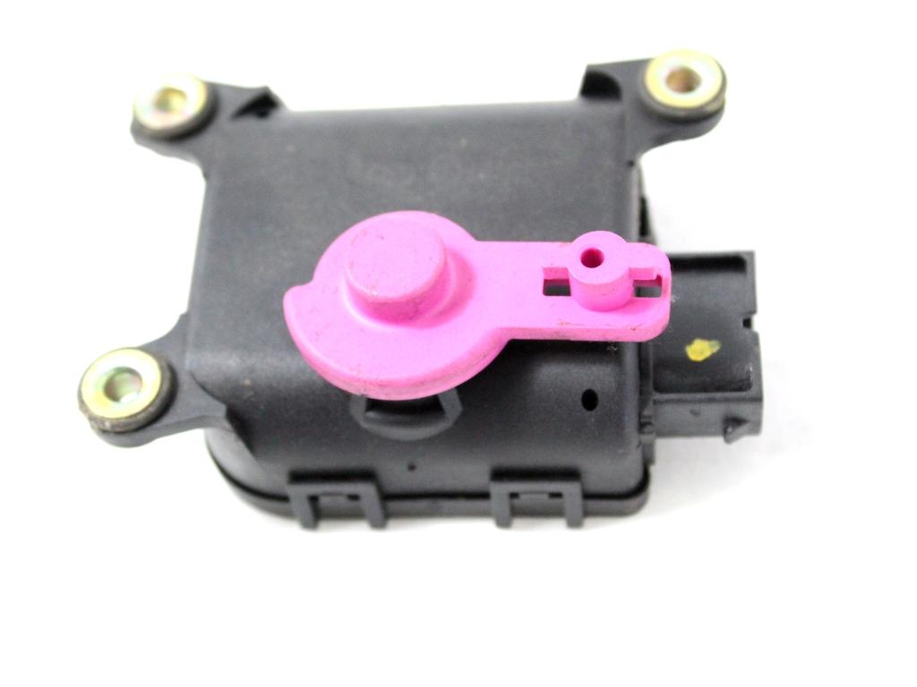 MOTORCEK OGREVANJA OEM N. 1J1907511G ORIGINAL REZERVNI DEL AUDI A3 MK1R 8L 8L1 3P/5P (2000 - 2003) DIESEL LETNIK 2001