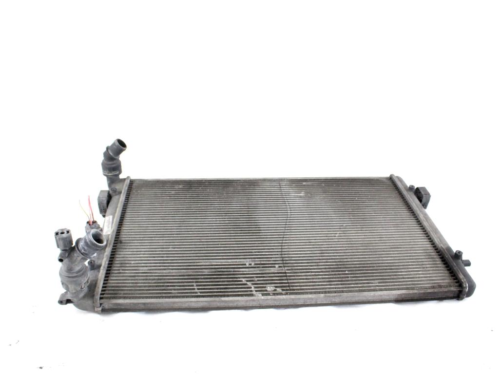 RADIATOR VODE OEM N. 1J0121253AD ORIGINAL REZERVNI DEL AUDI A3 MK1R 8L 8L1 3P/5P (2000 - 2003) DIESEL LETNIK 2001