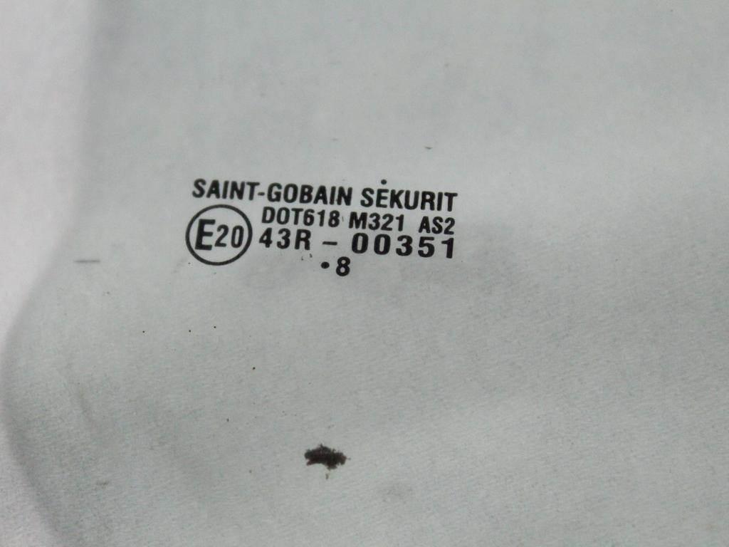 STEKLO ZADNJIH DESNIH VRAT OEM N. 71743537 ORIGINAL REZERVNI DEL FIAT SEDICI FY (2006 - 4/2009) DIESEL LETNIK 2009
