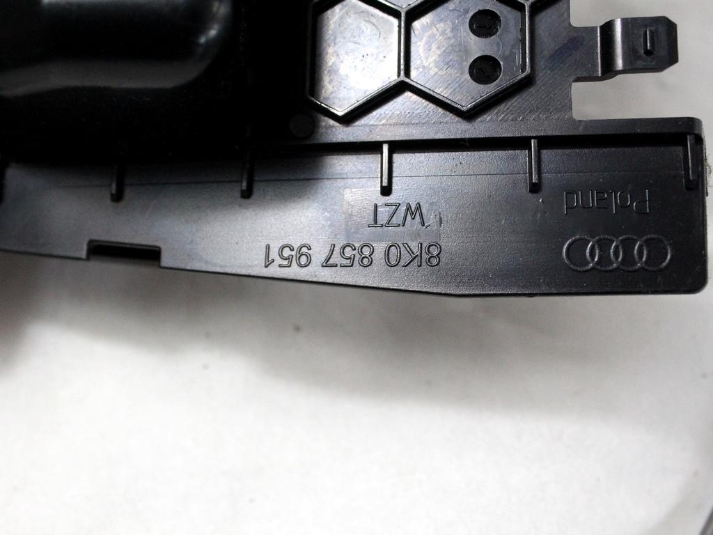 PEPELNIK / DRZALA ZA PIJACO OEM N. 8K0857951 ORIGINAL REZERVNI DEL AUDI A5 8T COUPE/5P (2007 - 2011) DIESEL LETNIK 2011