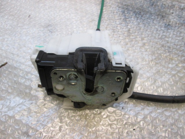 CENTRALNI ZAKLEP SPREDNJIH VRAT  OEM N. 50513051 ORIGINAL REZERVNI DEL ALFA ROMEO 159 939 BER/SW (2005 - 2013) DIESEL LETNIK 2007