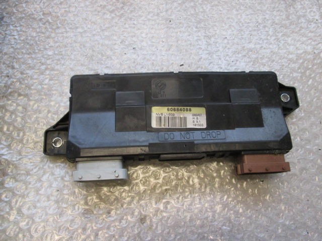 CENTRALNO ZAKLEPANJE OEM N. 60684088 ORIGINAL REZERVNI DEL ALFA ROMEO 159 939 BER/SW (2005 - 2013) DIESEL LETNIK 2007