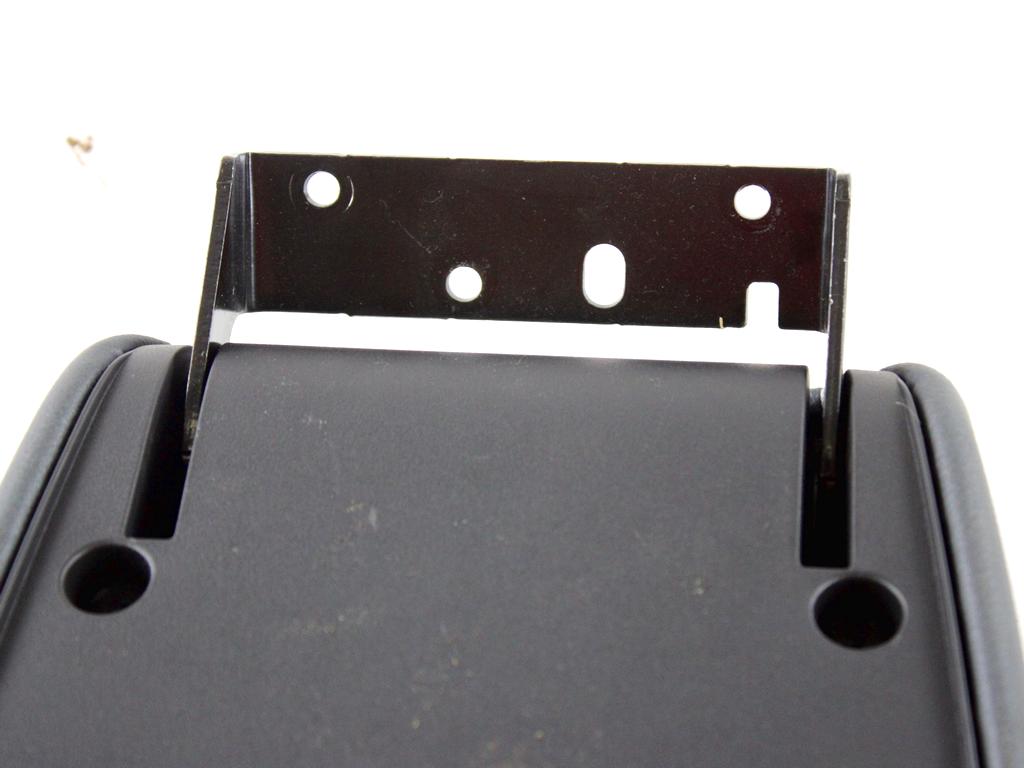 SREDINSKA KONZOLA OEM N. 969206PA0A ORIGINAL REZERVNI DEL NISSAN JUKE F16 (DAL 2019)BENZINA LETNIK 2021