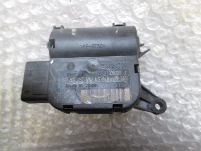 MOTORCEK OGREVANJA OEM N. 132801337 ORIGINAL REZERVNI DEL VOLKSWAGEN TOURAN 1T1 MK1 (2003 - 11/2006) DIESEL LETNIK 2004