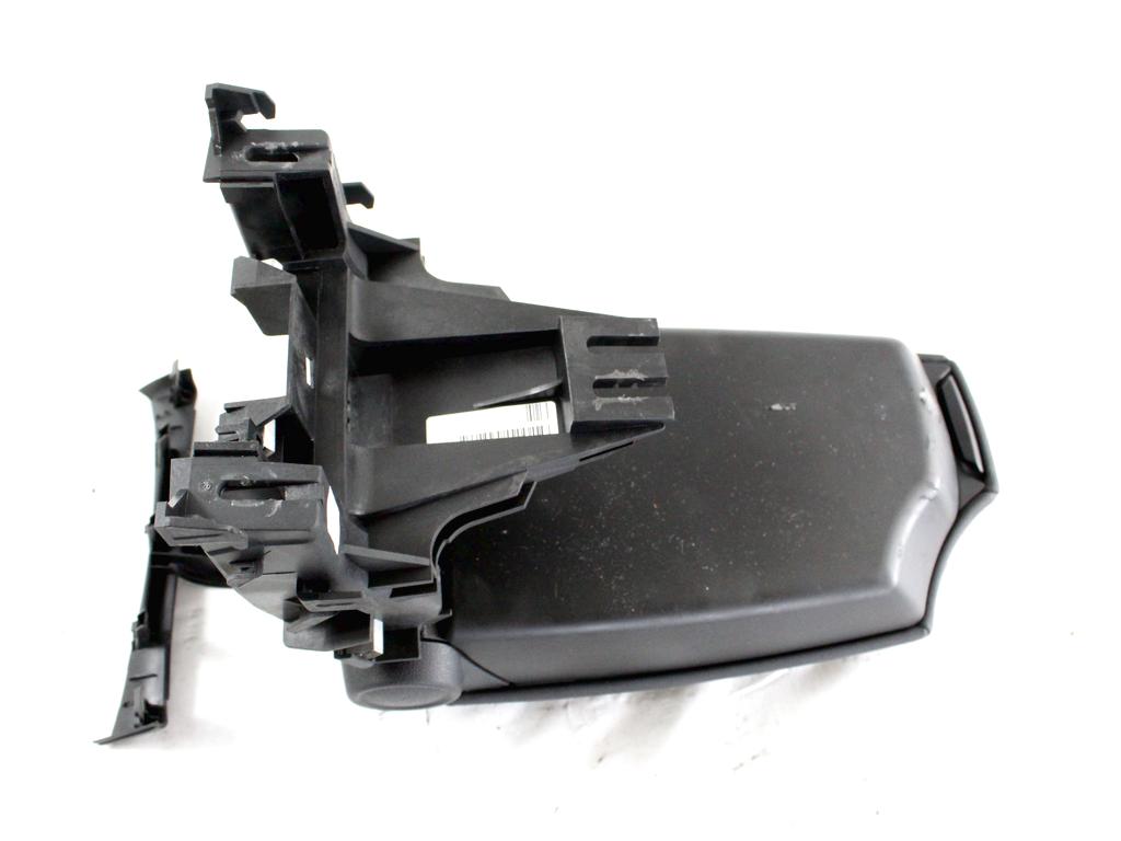 SREDINSKA KONZOLA OEM N. 7143596 ORIGINAL REZERVNI DEL BMW SERIE 1 BER/COUPE/CABRIO E81/E82/E87/E88 (2003 - 2007) DIESEL LETNIK 2006