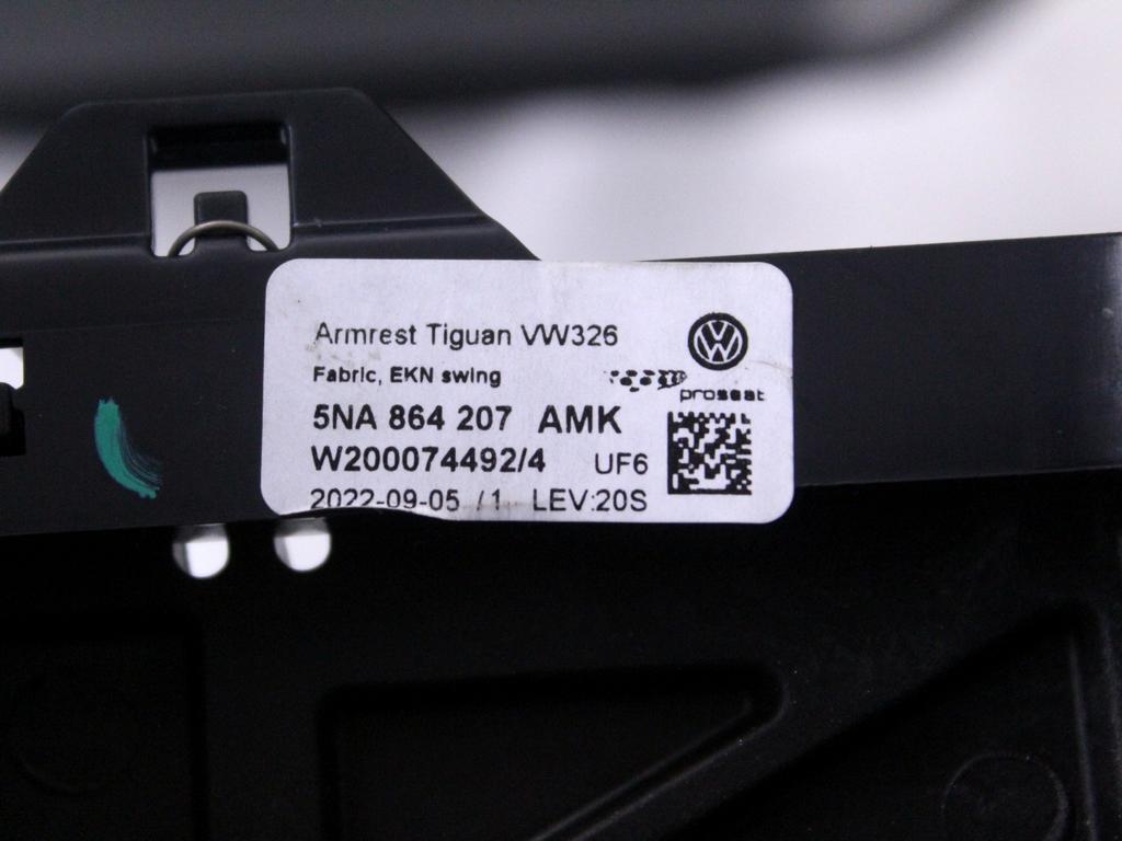 SREDINSKA KONZOLA OEM N. 5NA864207 ORIGINAL REZERVNI DEL VOLKSWAGEN TIGUAN AX1 MK2 R (DAL 2021)BENZINA LETNIK 2022
