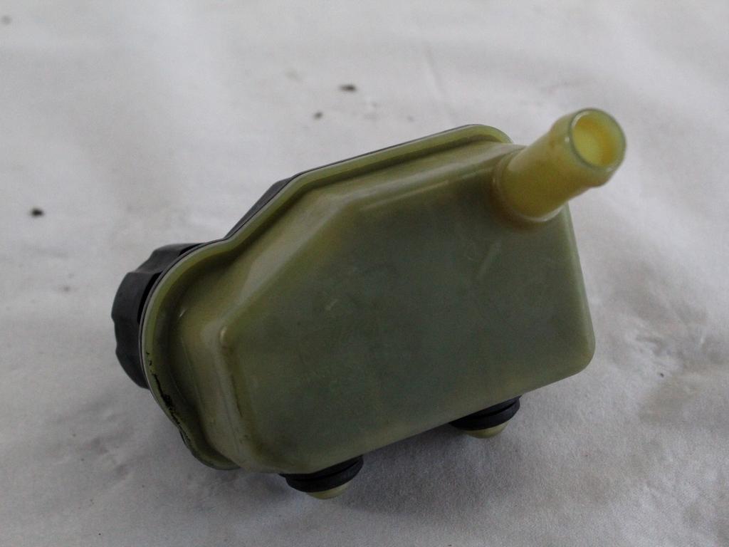 REZERVOAR CRPALKA  SERVO VOLAN OEM N. 4N51-3531-DC ORIGINAL REZERVNI DEL VOLVO V50 545 (2004 - 05/2007) DIESEL LETNIK 2004