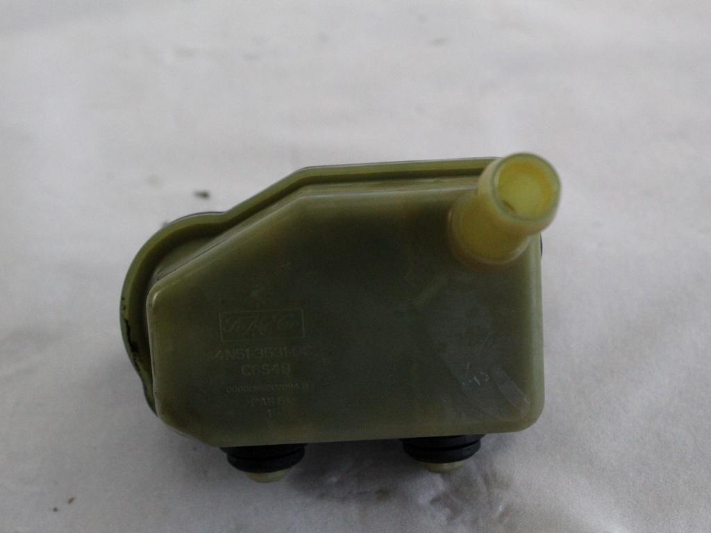 REZERVOAR CRPALKA  SERVO VOLAN OEM N. 4N51-3531-DC ORIGINAL REZERVNI DEL VOLVO V50 545 (2004 - 05/2007) DIESEL LETNIK 2004