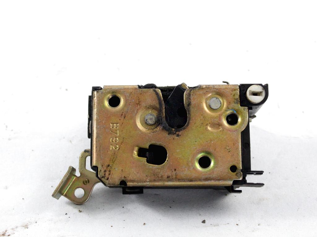 CENTRALNA KLJUCAVNICA ZADJIH LEVIH VRAT OEM N. 46759838 ORIGINAL REZERVNI DEL FIAT PUNTO 176 MK1/MK1 CABRIO (1993 - 08/1999) BENZINA LETNIK 1999